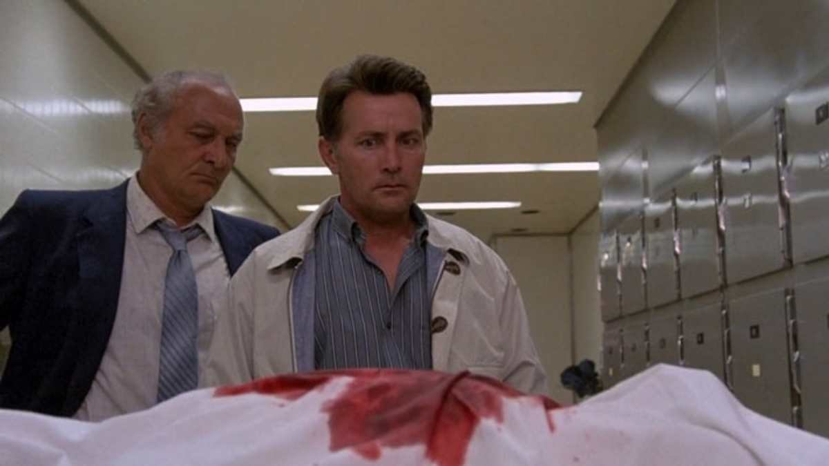 Martin Sheen e Robert Loggia em Adoradores do Diabo. Foto: 20th Century Fox